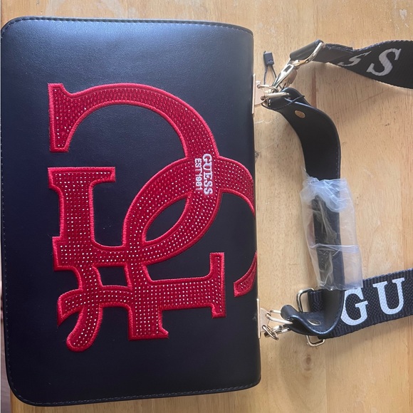 GUESS bag - Picture 3 of 8